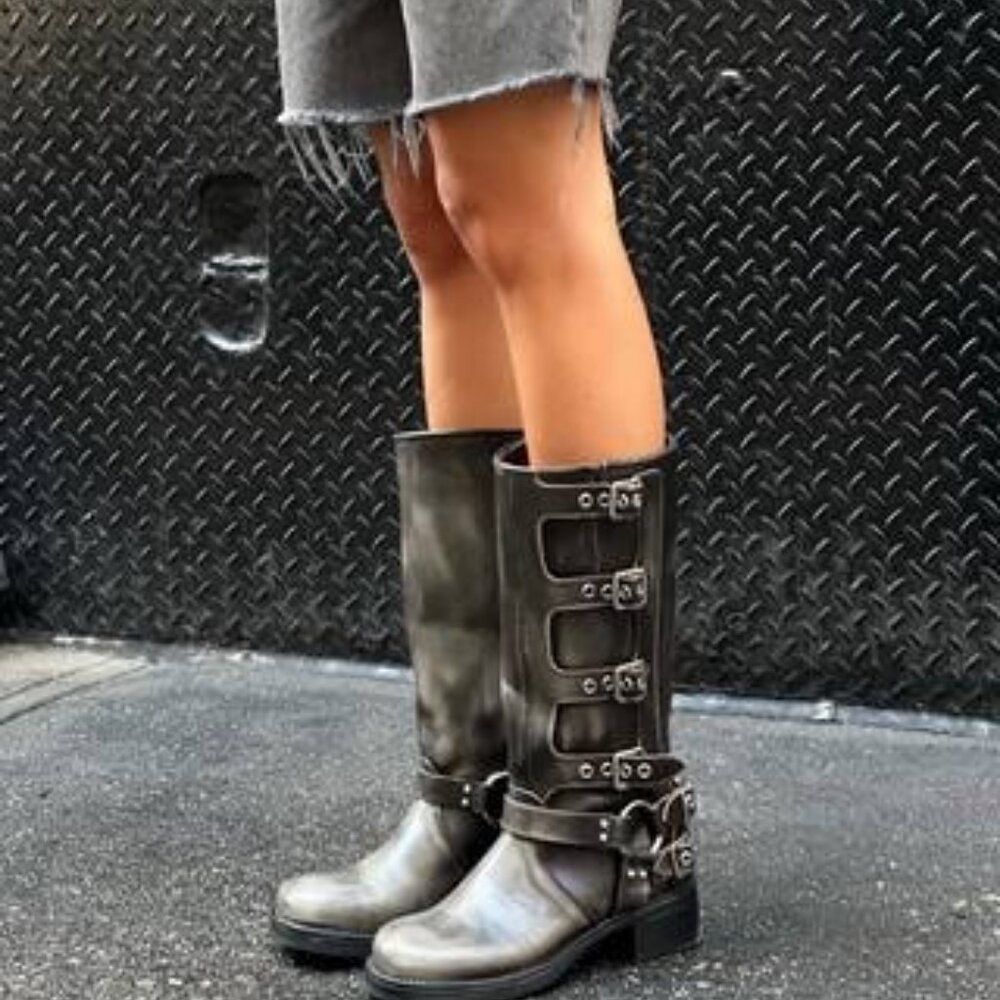 SOLD  NIB STEVE MADDEN Brocks Distressed Black Leather Moto Boots